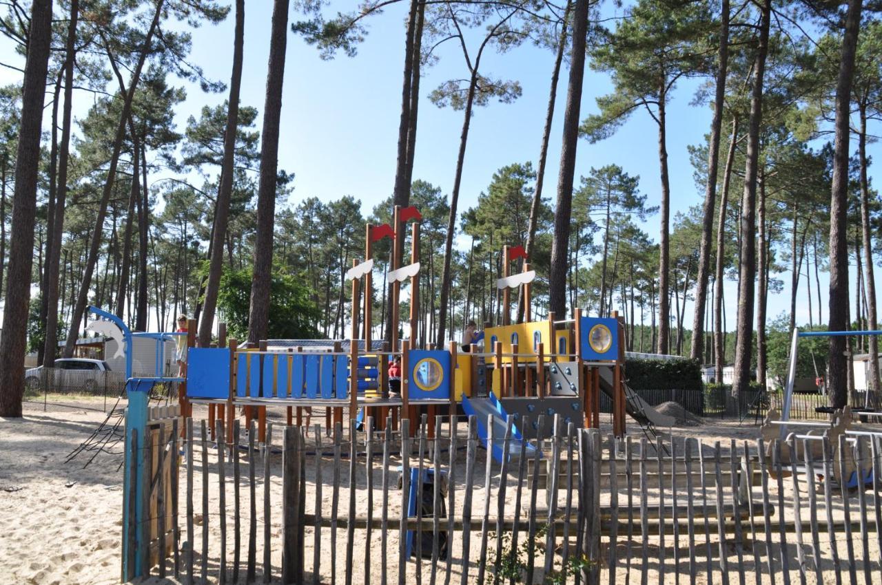 Mobilhome Cote Landaise Les Dunes De Contis 4 Saint-Julien-en-Born Kültér fotó